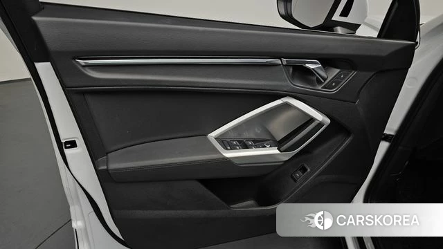 Audi Q3 (F3) id 4519457 из Кореи 17