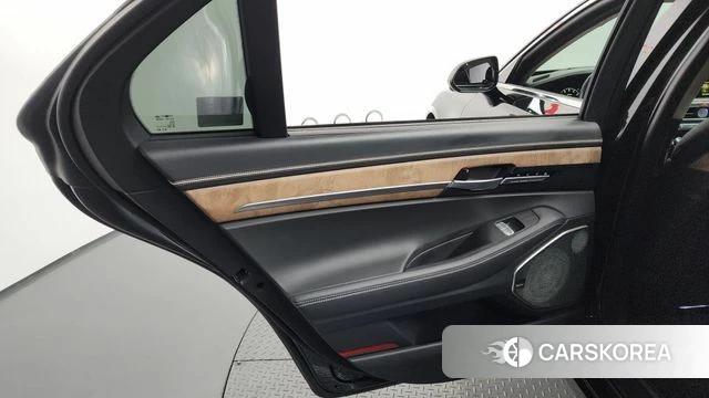 Genesis G90 id 4495802 из Кореи 17