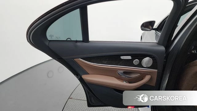Mercedes-Benz E-Class W213 id 4632143 из Кореи 17