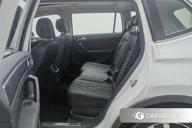 Volkswagen Tiguan L id 4297982 из Китая 17