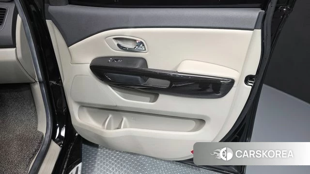 Kia The New Carnival id 4491146 из Кореи 17