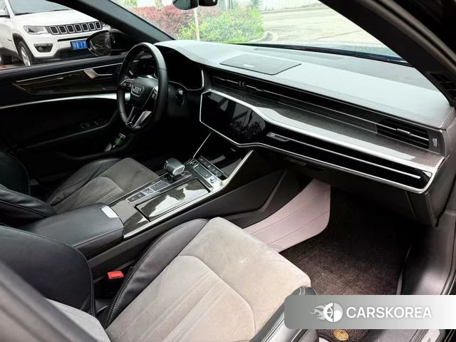 Audi A6L id 4273503 из Китая 17