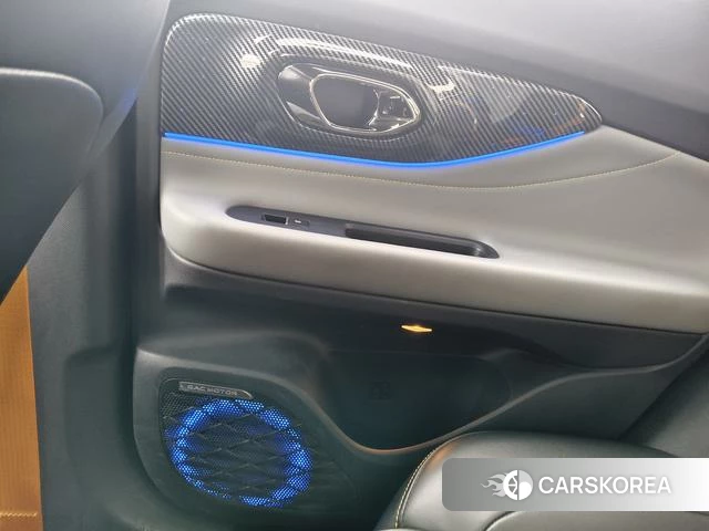 GAC Trumpchi Shadow Leopard id 3856299 из Китая 17