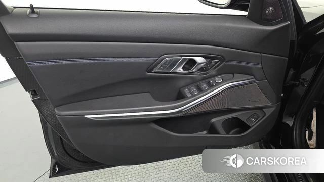 BMW 3 Series (G20) id 4324231 из Кореи 17