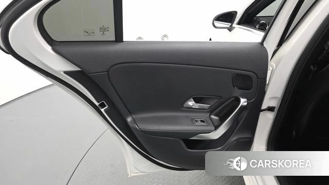 Mercedes-Benz A-Class W177 id 4529724 из Кореи 17