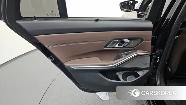 BMW 3 Series (G20) id 4400504 из Кореи 17