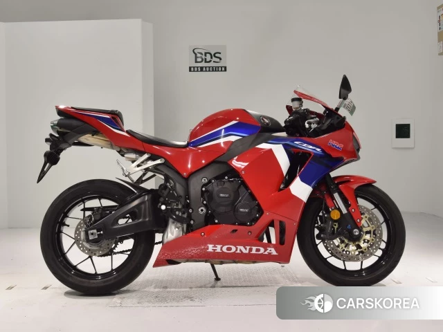 Проданный Honda CBR600RR id 4176618 из Японии