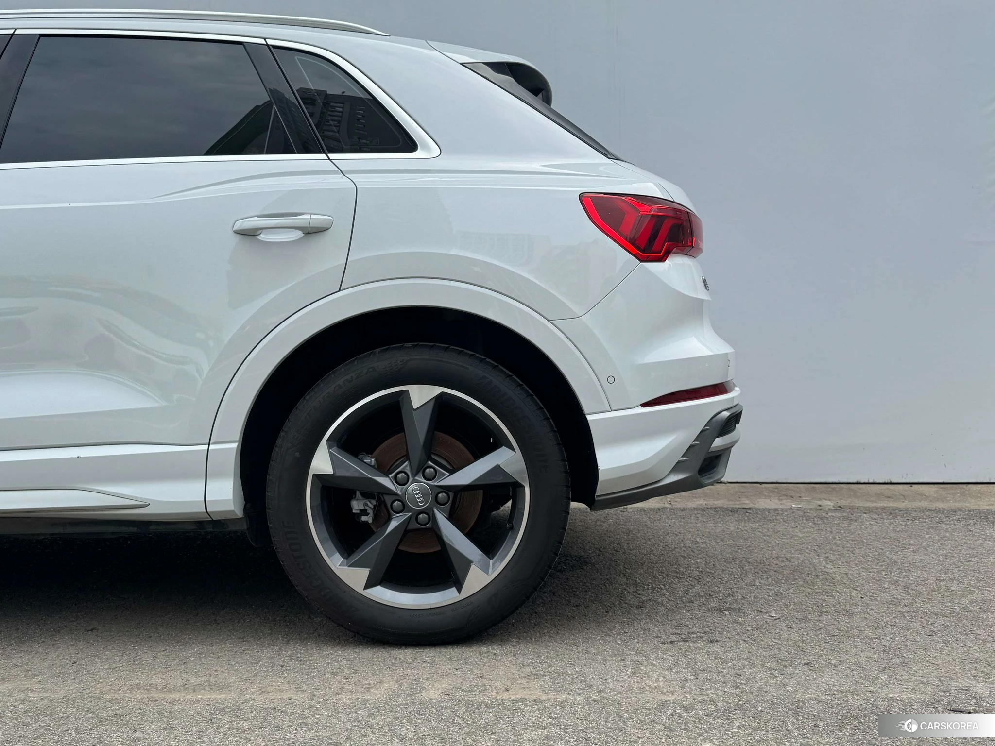 Audi Q3 id 4413268 из Китая 17