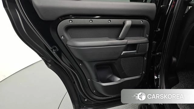 Land Rover Defender (L663) id 4248117 из Кореи 17