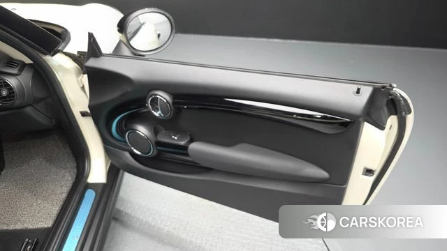 Mini Cooper S id 4727705 из Кореи 17