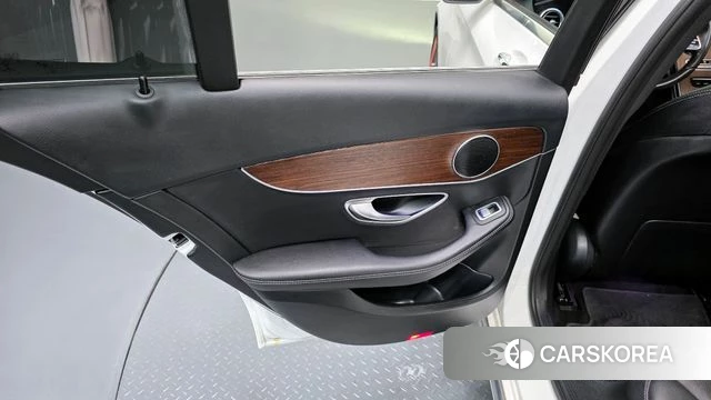 Mercedes-Benz C-Class W205 id 4225329 из Кореи 17