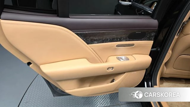 Genesis G90 (RS4) id 4618468 из Кореи 17