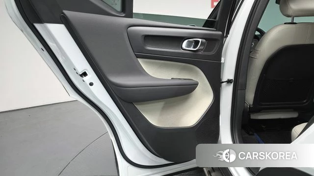 Volvo XC40 id 4480719 из Кореи 17