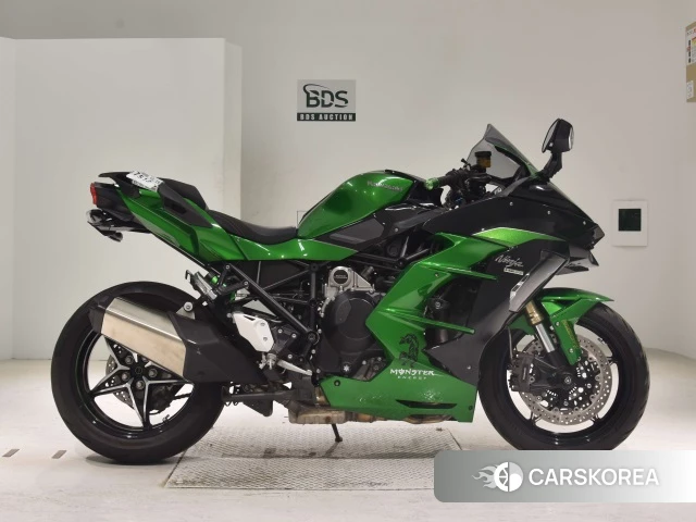 Проданный Kawasaki NINJA H2 SX 2018 из Японии