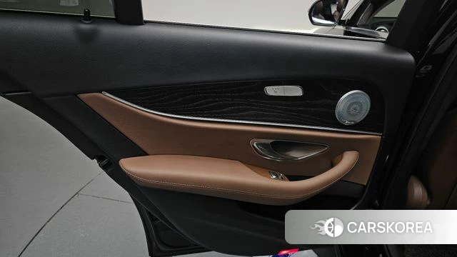 Mercedes-Benz E-Class W213 id 4586537 из Кореи 17