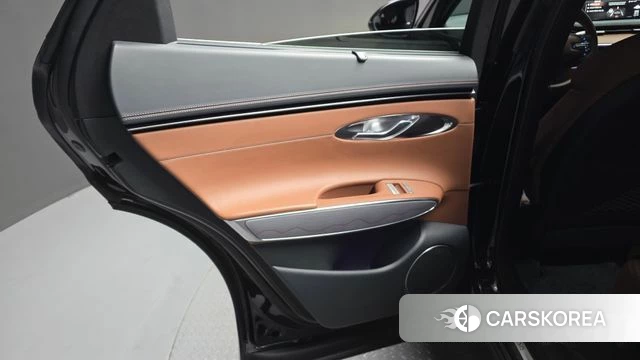 Genesis GV70 id 4186403 из Кореи 17