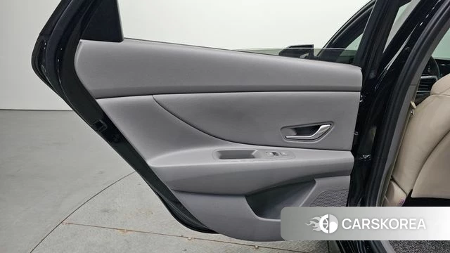 Hyundai Avante Hybrid (CN7) id 4343820 из Кореи 17