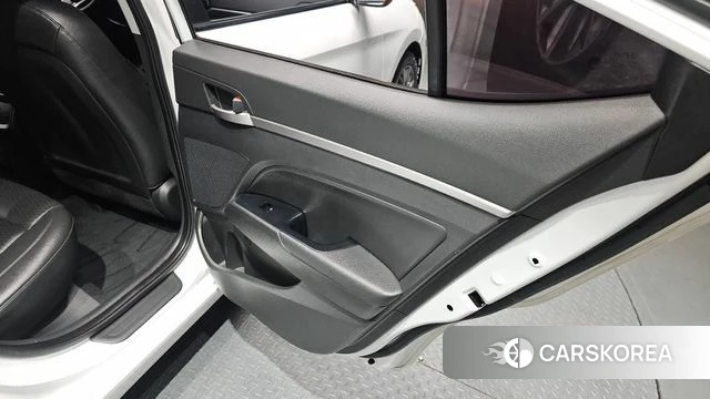 Hyundai The New Avante AD id 4318126 из Кореи 17
