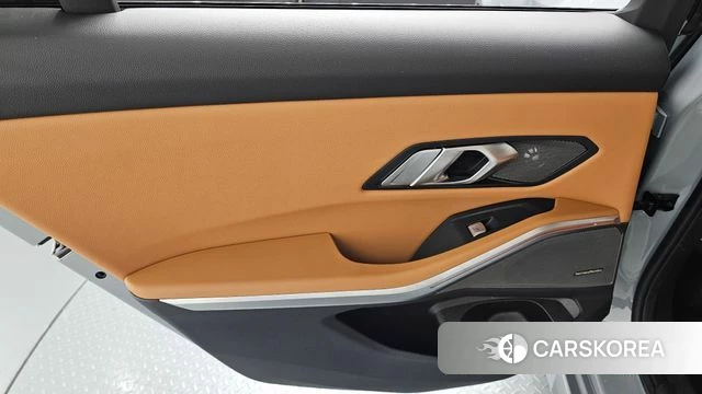 BMW 3 Series (G20) id 4853690 из Кореи 17
