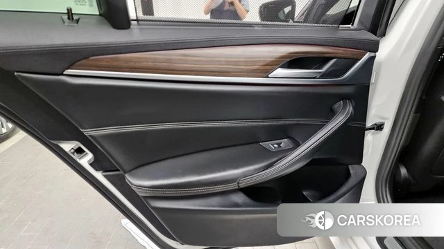 BMW 5 Series (G30) id 4203982 из Кореи 17