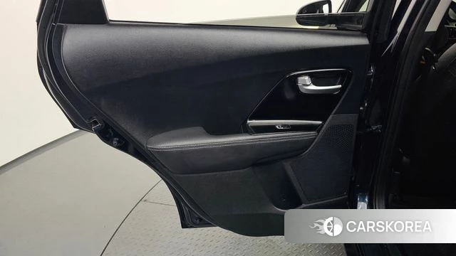 Kia Niro id 4331795 из Кореи 17