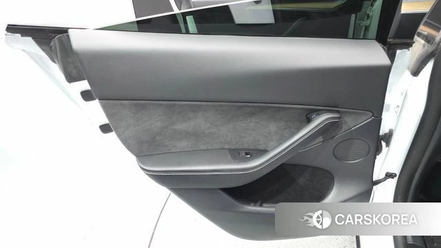 Tesla Model Y id 4854215 из Кореи 17