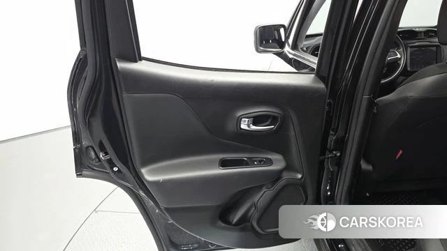 Jeep Renegade id 4295032 из Кореи 17