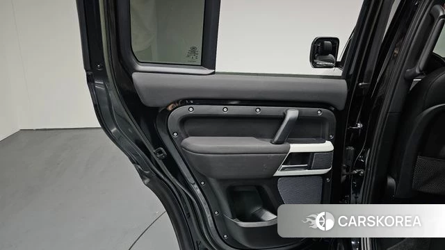 Land Rover Defender (L663) id 4308685 из Кореи 17