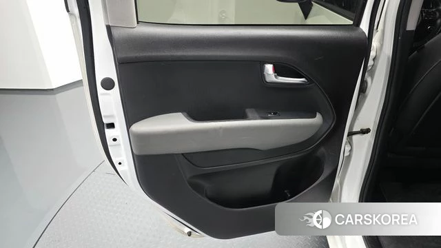 Kia The New Kia Ray id 4893279 из Кореи 17