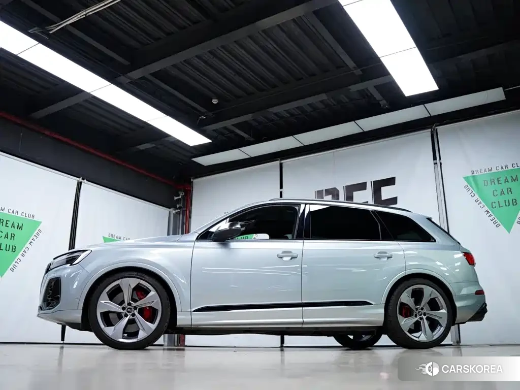 Audi SQ7 id 4601742 из Китая 17
