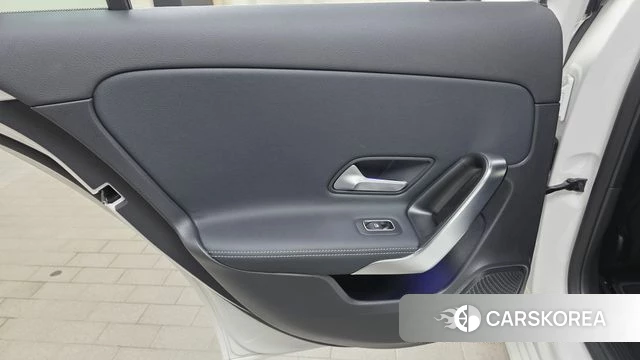 Mercedes-Benz A-Class W177 id 4571104 из Кореи 17