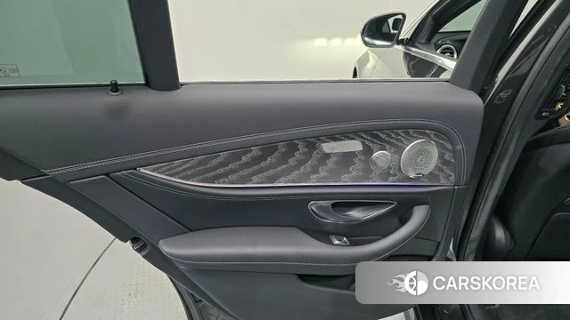 Mercedes-Benz E-Class W213 id 4880777 из Кореи 17