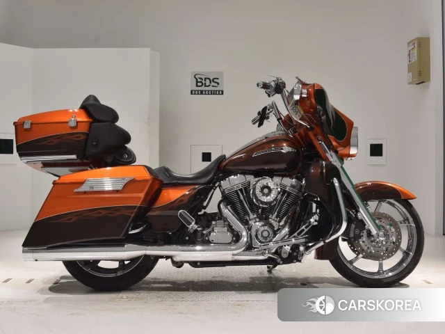 Проданный Harley-Davidson Street Glide FLHXSE1800 CVO 2012 из Японии