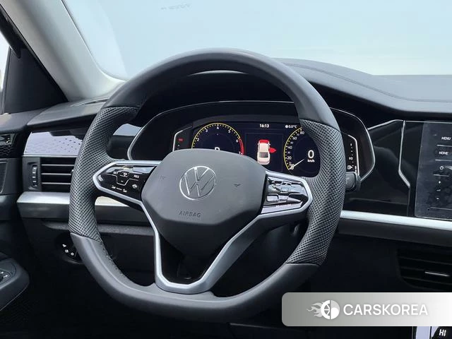 Volkswagen Passat id 4207409 из Китая 17