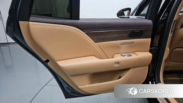 Genesis G90 (RS4) id 4675493 из Кореи 17