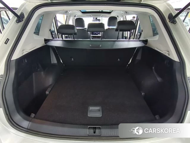 Volkswagen Tiguan L id 4258778 из Китая 17