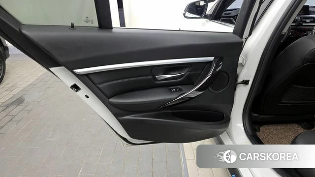 BMW 3 Series (F30) id 4318358 из Кореи 17
