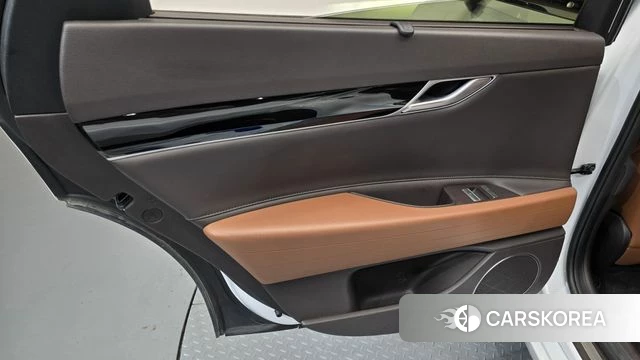 Genesis G80 (RG3) id 4293870 из Кореи 17