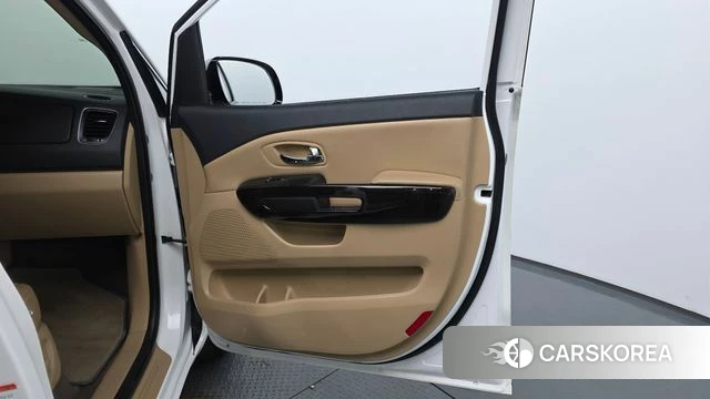 Kia The New Carnival id 4325280 из Кореи 17