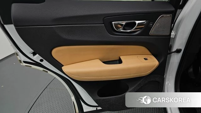Volvo XC60 second Generation id 4837183 из Кореи 17