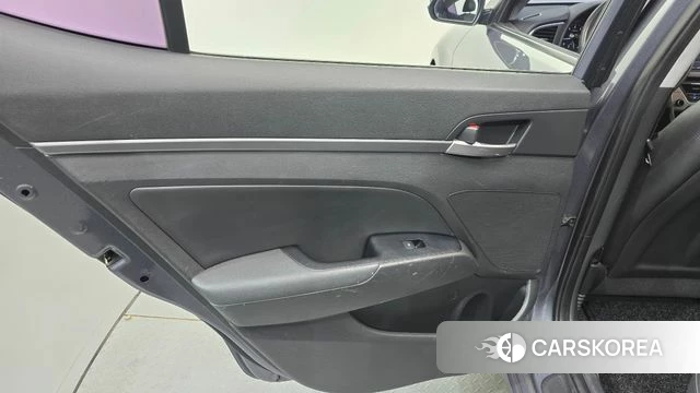 Hyundai Avante AD id 4508698 из Кореи 17