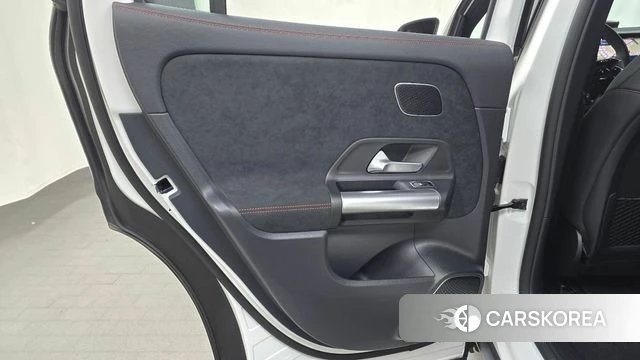 Mercedes-Benz EQA H243 id 4349288 из Кореи 17