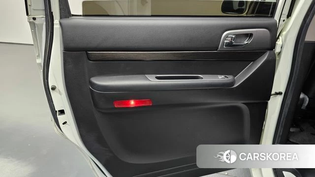 Ssangyong Korando Turismo id 4708943 из Кореи 17