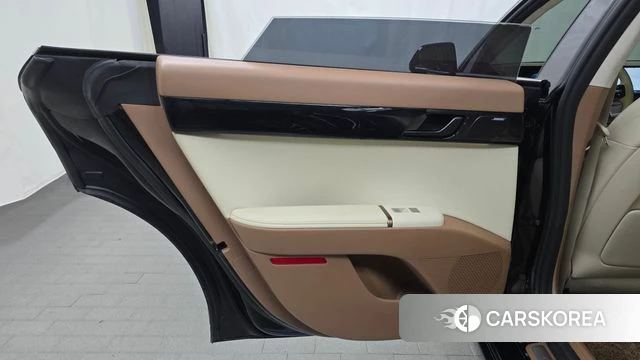 Hyundai Grandeur (GN7) id 4488796 из Кореи 17