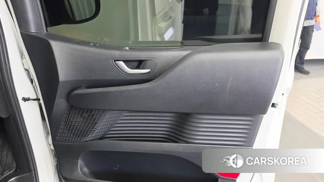 Hyundai Staria id 4934741 из Кореи 17