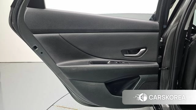 Hyundai Avante Hybrid (CN7) id 4651031 из Кореи 17