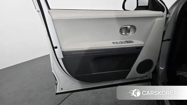 Hyundai Ionic 5 id 4591157 из Кореи 17