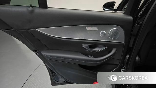 Mercedes-Benz E-Class W213 id 4551628 из Кореи 17