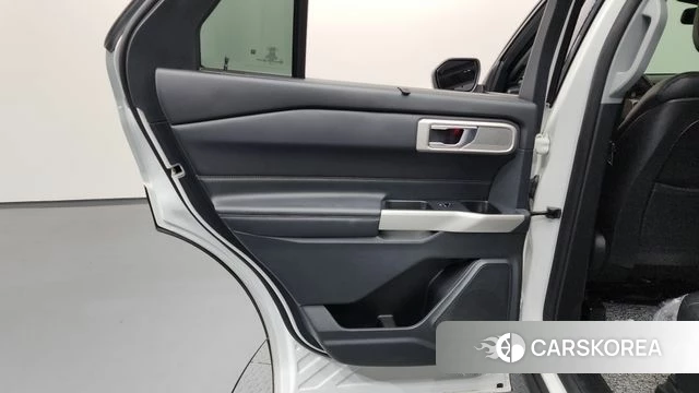 Ford Explorer 6th Generation id 4356178 из Кореи 17
