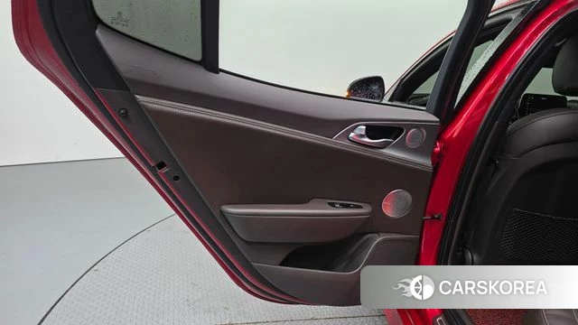 Kia Stinger id 4713302 из Кореи 17